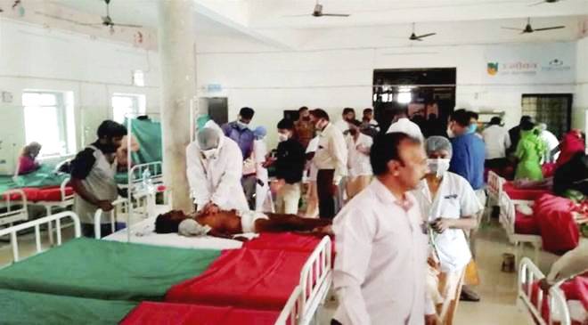 सरकारी अस्पताल में लगी आग, कोरोना मरीजों की दर्दनाक मौत